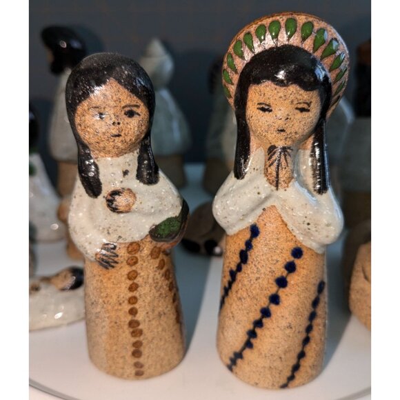 Tonala 14-Piece Ceramic Nativity Set Handcrafted Figurines Christmas Decor - Picture 4 of 12